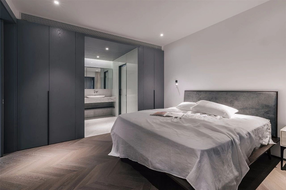 南寧天譽城三居130平米現代前衛風格室內裝修案例-主臥 南寧天譽城三居130平米現代前衛風格室內裝修案例-主臥