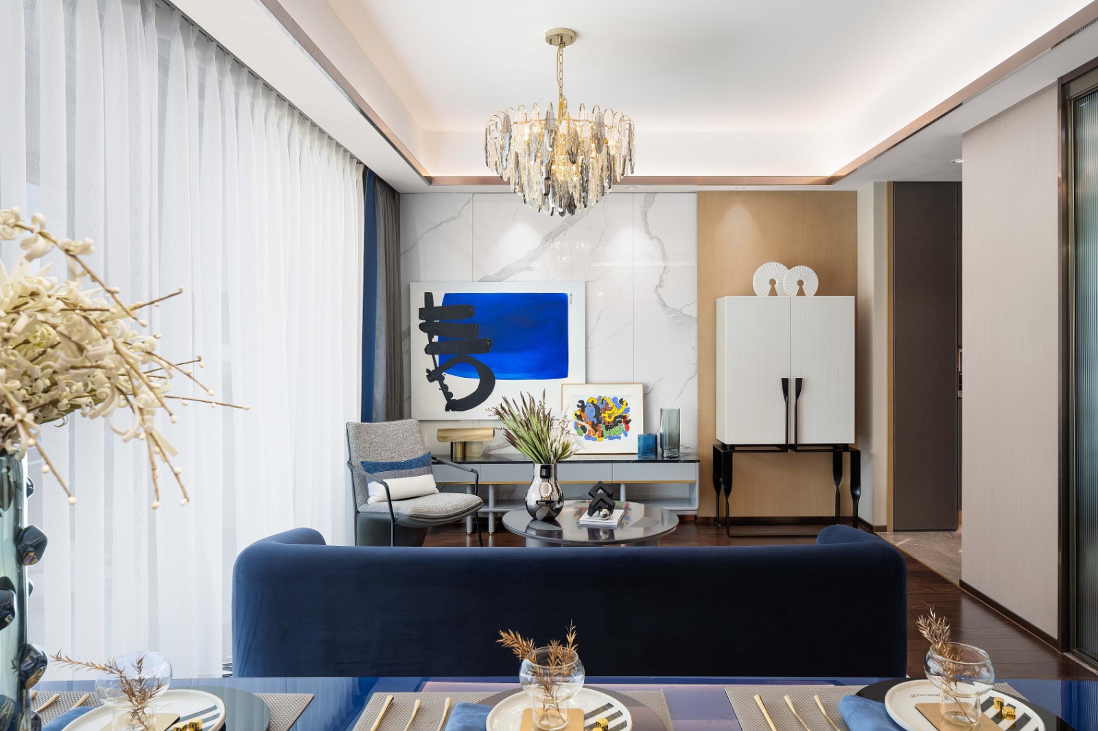 包豪斯風格室內設計家裝案例-客廳沙發(fā)茶幾