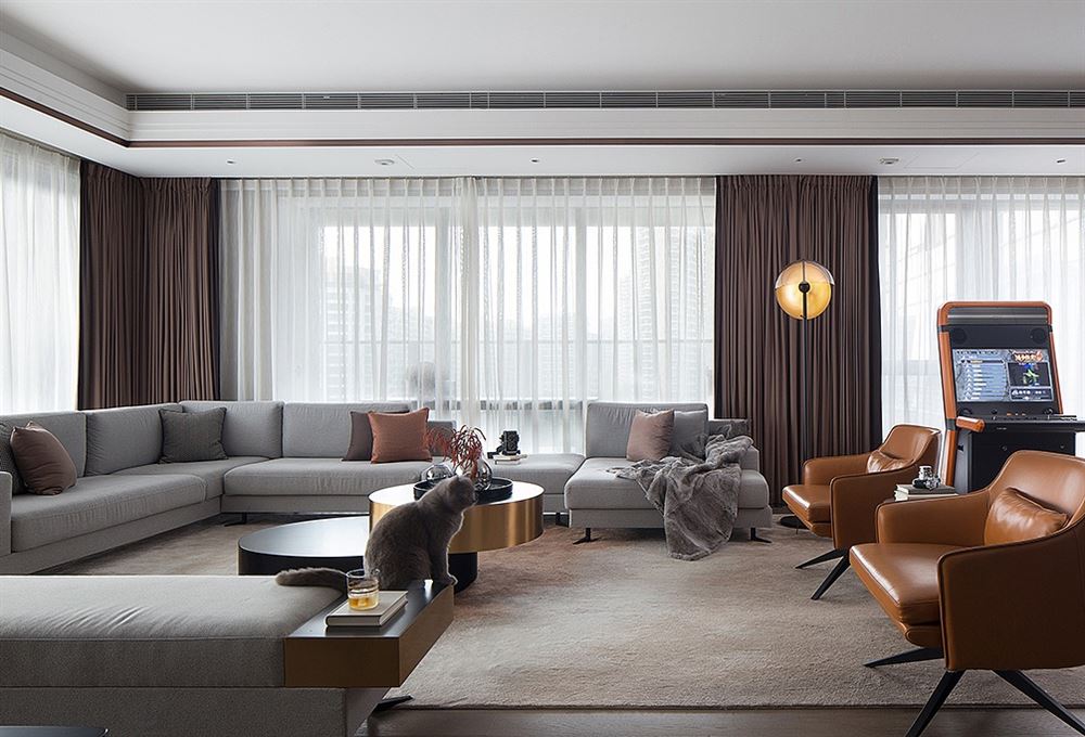 廣州市鴻成·珠江玥輕奢風(fēng)格二居室裝修案例