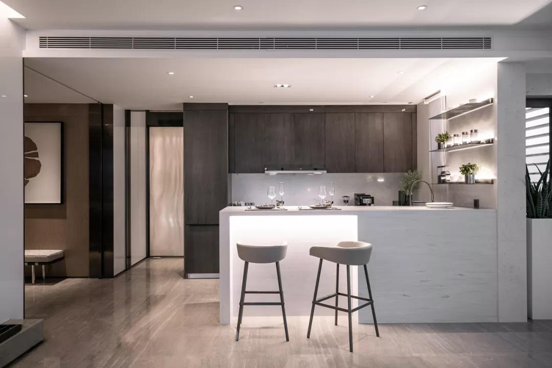 現(xiàn)代輕奢風(fēng)格家裝設(shè)計(jì)室內(nèi)裝修效果圖-餐廳 現(xiàn)代輕奢風(fēng)格家裝設(shè)計(jì)室內(nèi)裝修效果圖-餐廳