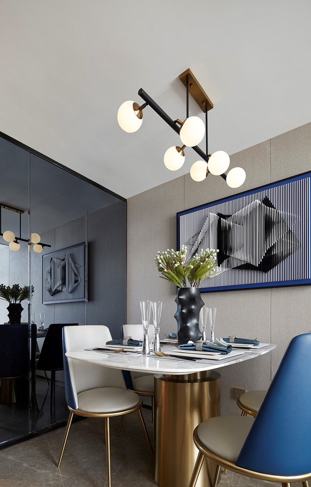 現(xiàn)代前衛(wèi)風(fēng)格室內(nèi)家裝案例效果圖-餐廳 現(xiàn)代前衛(wèi)風(fēng)格室內(nèi)家裝案例效果圖-餐廳