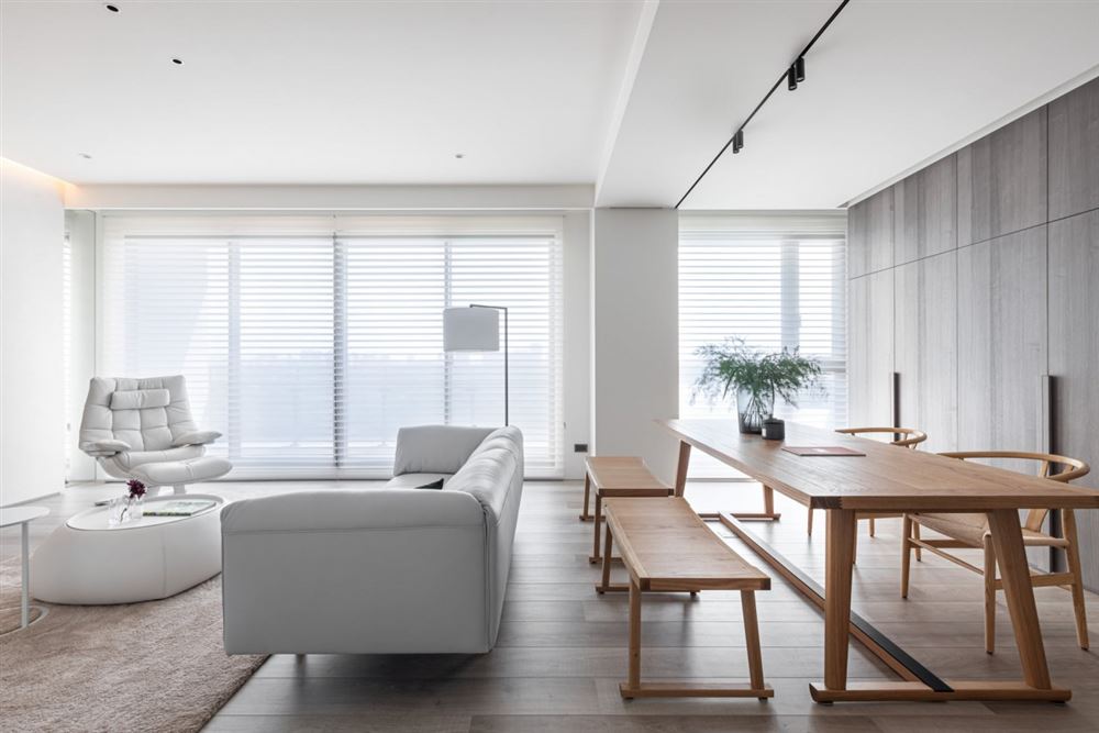 佛山市順德自在城現代簡約風格四居室裝修案例