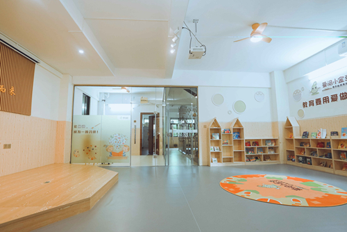 海口市鳳凰白龍新城其他辦公空間裝修案例