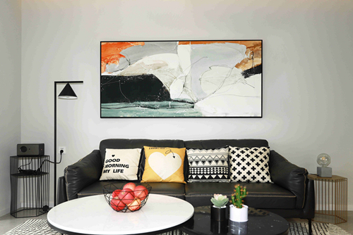 ?？谑协h(huán)球100寶龍城現(xiàn)代簡約風(fēng)格三居室裝修案例